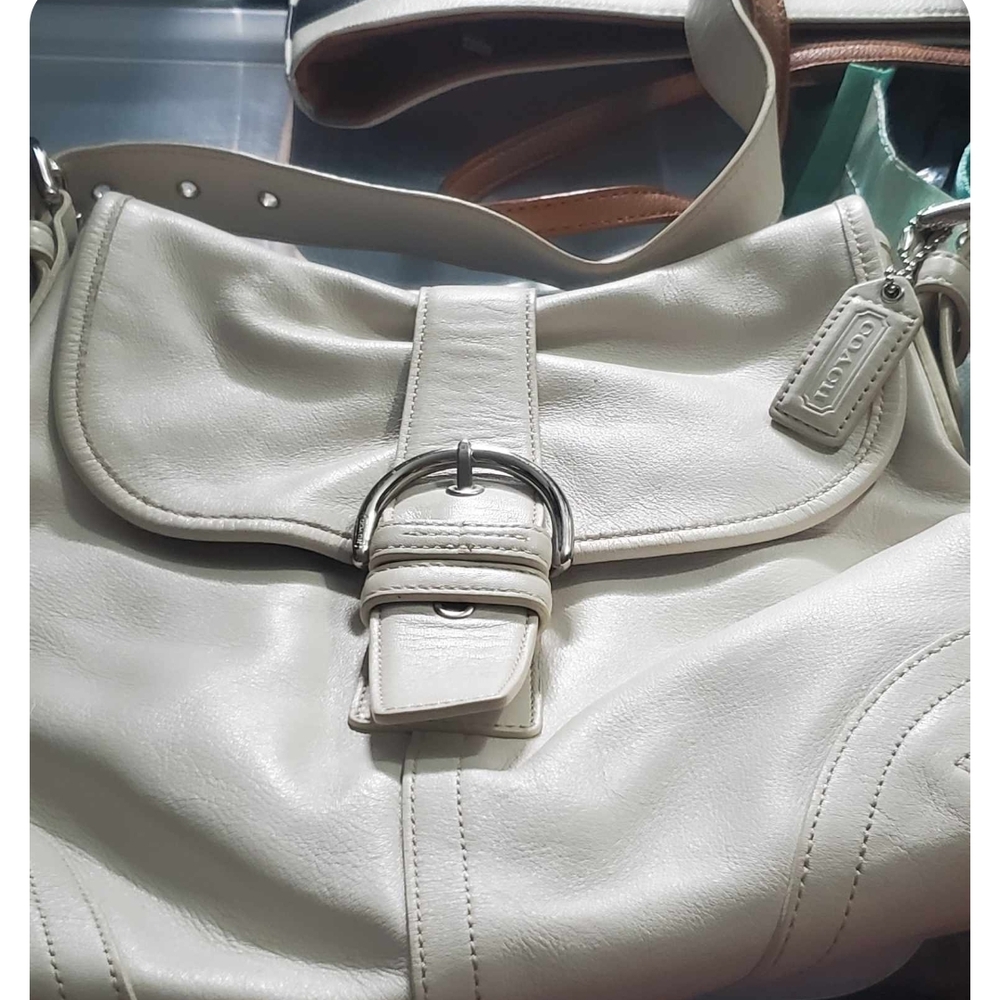 Coach White Leather Shoulder Bag with Silver Hardware